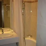 Hotel Paris Porte De
