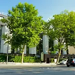 Paris Porte De Hotel