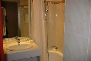 Hotel Paris Porte De