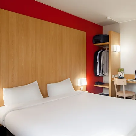 Paris Porte De Hotel Châtillon