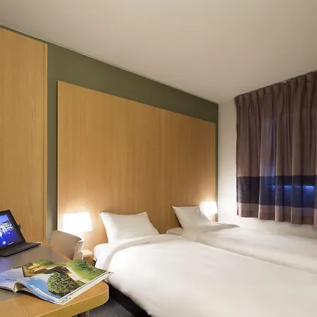 ホテル Paris Porte De 3*