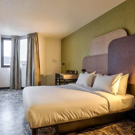 Otel Paris Porte De 3*