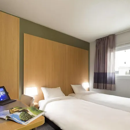 ホテル Paris Porte De 3*