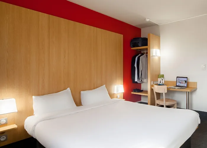 Paris Porte De Hotel Châtillon