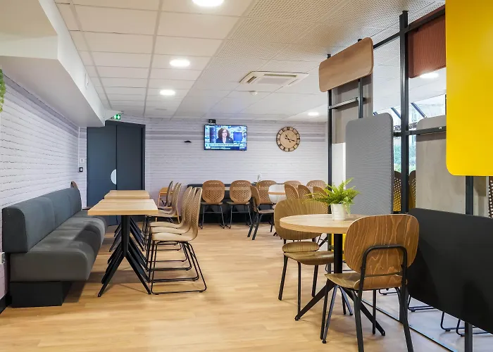 فندق Paris Porte De 3*